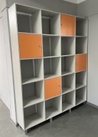 ��������